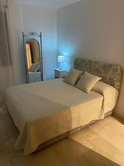 Central Estepona 3 Bed Apt With Pool And Parking Zewnętrze zdjęcie