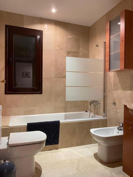 Central Estepona 3 Bed Apt With Pool And Parking Zewnętrze zdjęcie