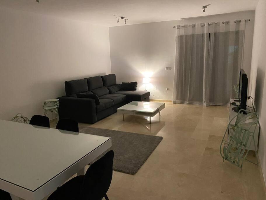 Central Estepona 3 Bed Apt With Pool And Parking Zewnętrze zdjęcie