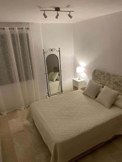 Central Estepona 3 Bed Apt With Pool And Parking Zewnętrze zdjęcie